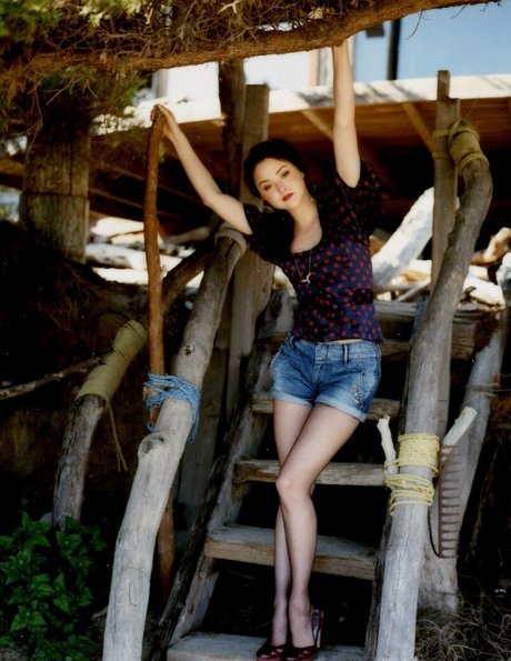 Devon Aoki pornographic model pics