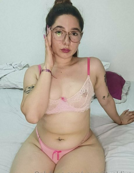 yourvirtualdiva model porn pictures