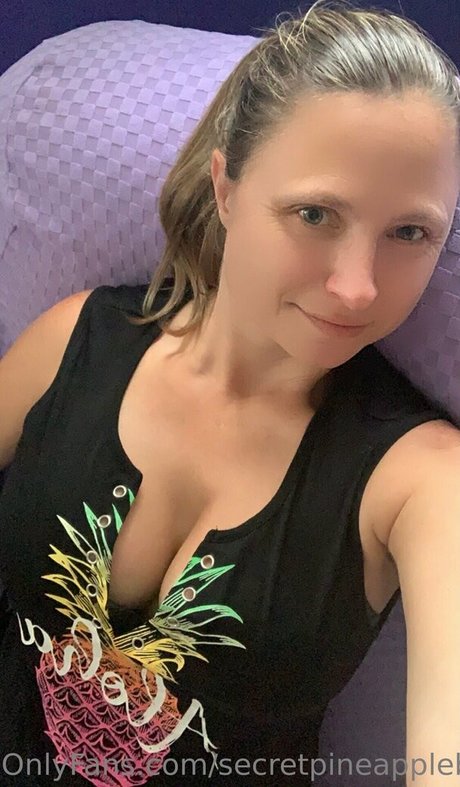secretpineapplebabe star sexy picture