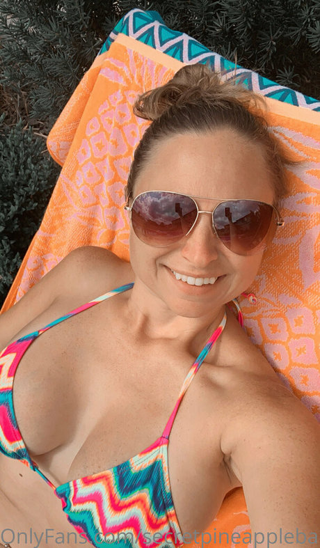 secretpineapplebabe star sexy pics