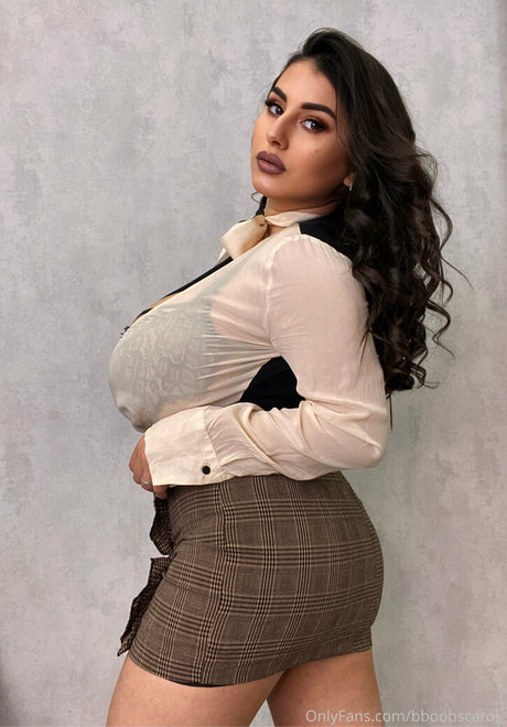 Aria Carol model naked gallery