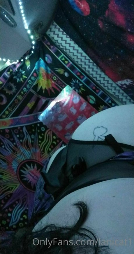 lanicat1 hot star photo