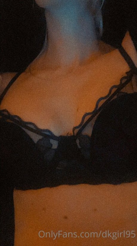 dkgirl95 pornstar high quality images