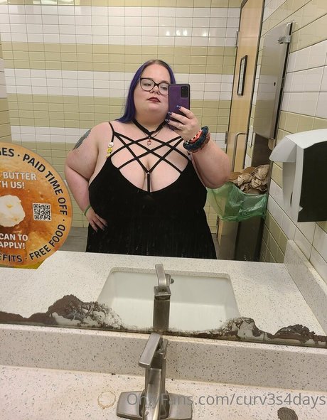 curv3s4days porn star pictures