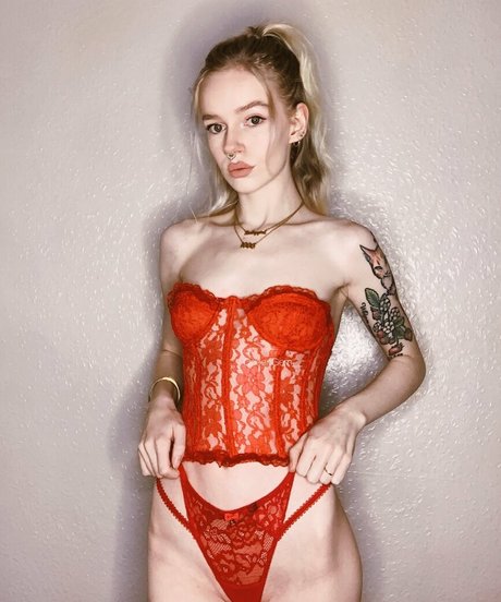 queengem__ nudes model gallery