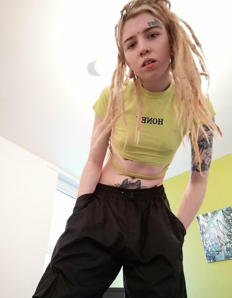 welcometothesewer model exclusive picture