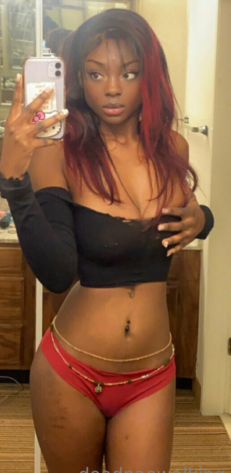 deadnaefree model beautiful gallery