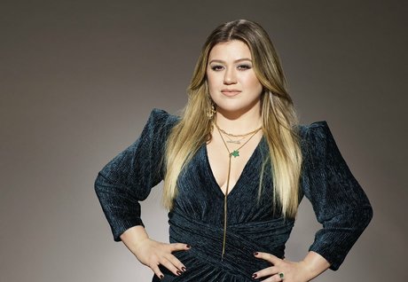 Kelly Clarkson model porn images