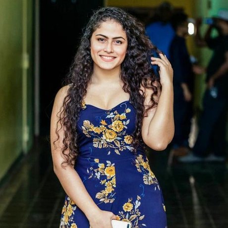 Sandani Fernando hd pornstar pictures