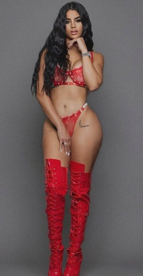 Eliane Soto star sex image