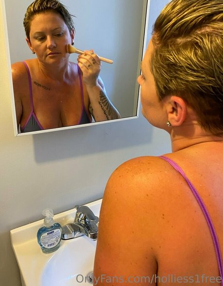 holliess1free pornstar top pictures