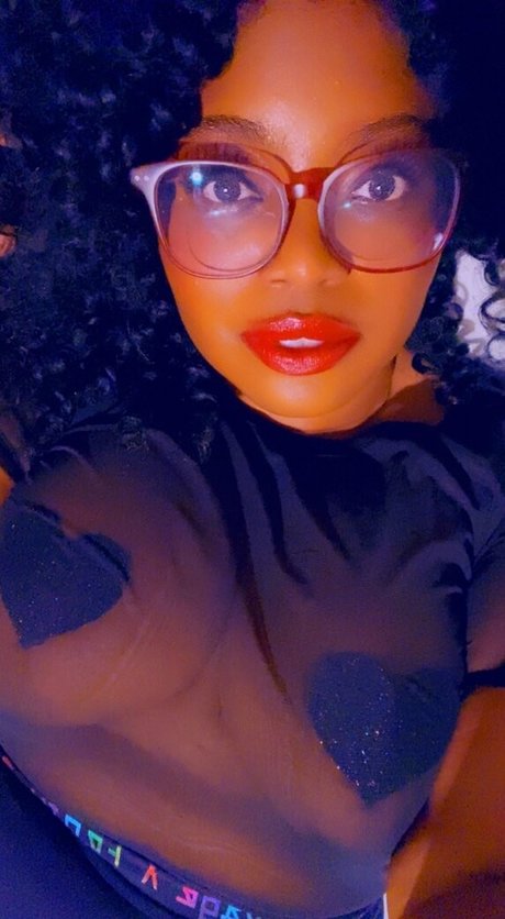 brown eyes kitty onlyfans sexy xxx pics