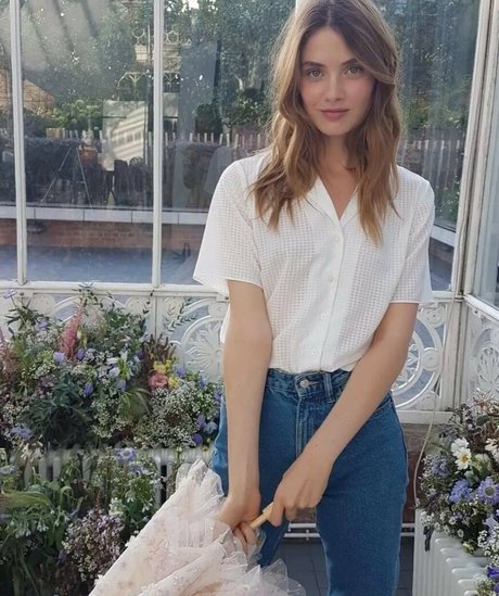 Juliet Searle free star photo