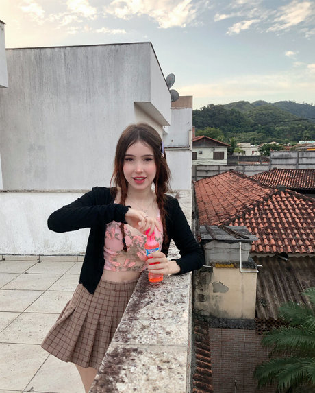 kalimaraa pornographic model picture