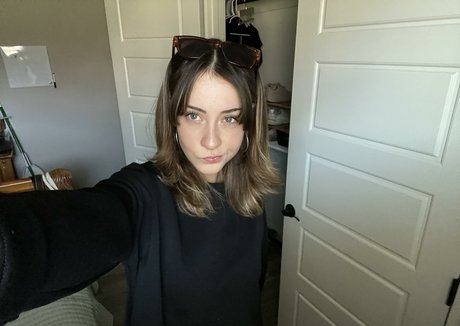 Kelsey Grzybowski hd pornstar photo