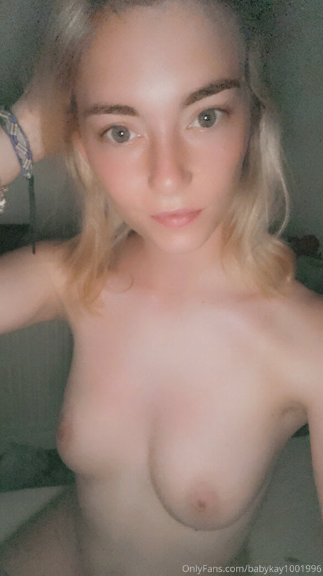 Keeley Hadley model pretty photo