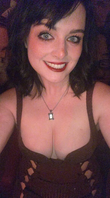 Manicpisces pornstar hd photo