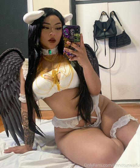 imnoturwaifu beautiful star gallery