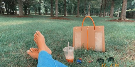 therileyeffect pretty actress photos