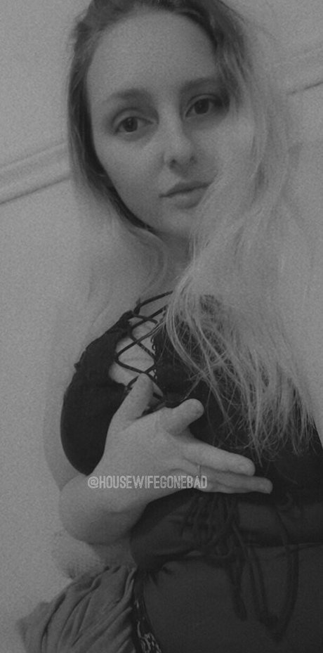 marriedslvtfree model photos