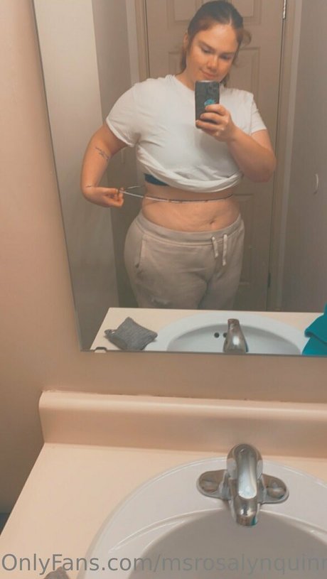 msrosalynquinn555 xxx model pic