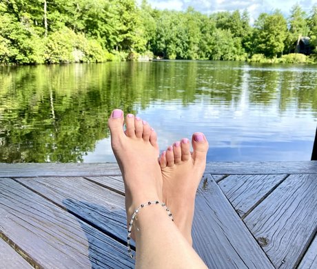 rnjessicasfeetfree star exclusive pic