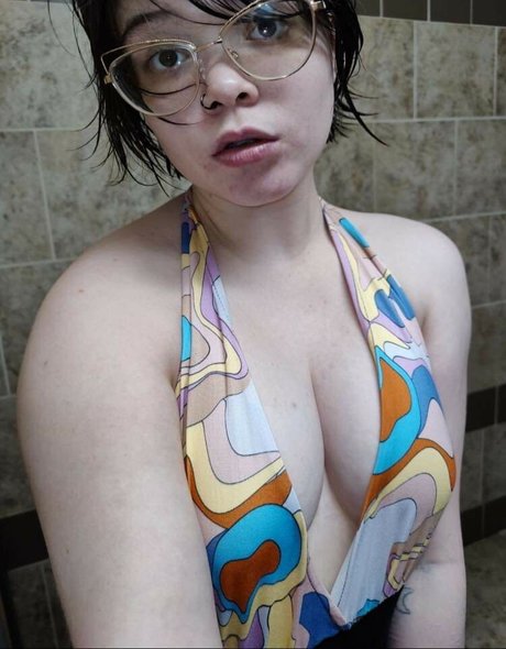 Lilac Lullaby beautiful actress pic