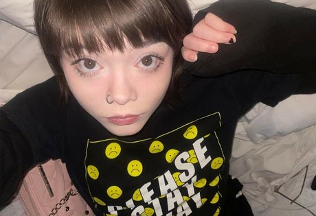 Lilac Lullaby high quality pornstar galleries