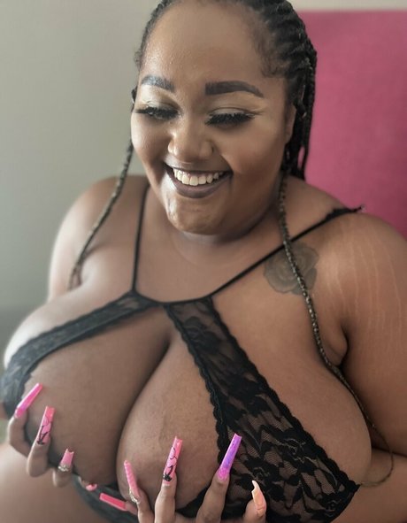 Anyai The Saiyan actress galleries