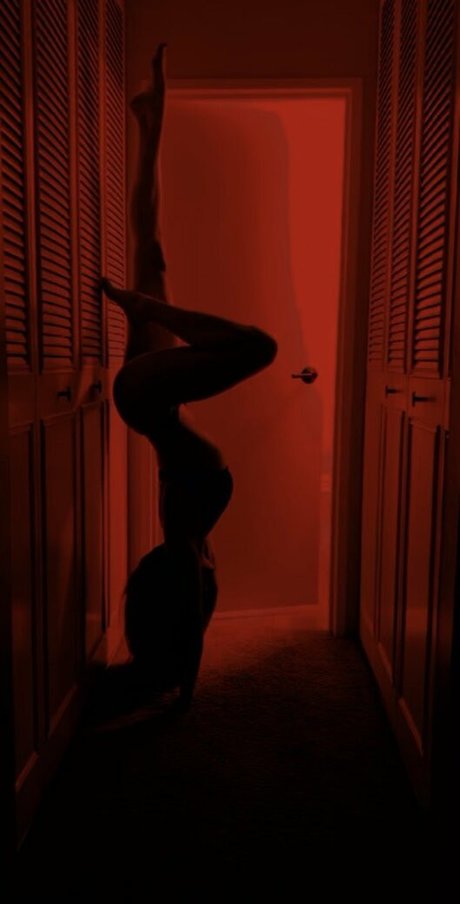 The Naughty Peach exclusive star pictures