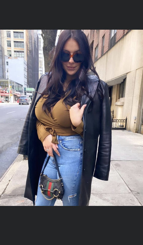 Rachel Winchester model nude photo