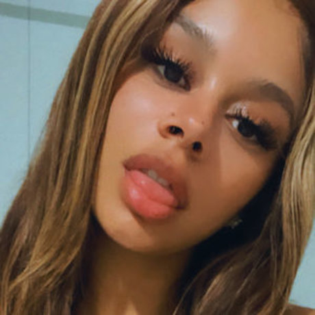 Winny Munhoz pornstar beautiful img