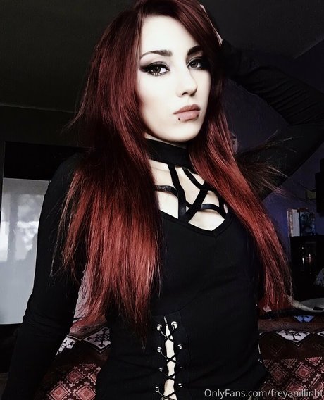 freyanillinht adult model photos