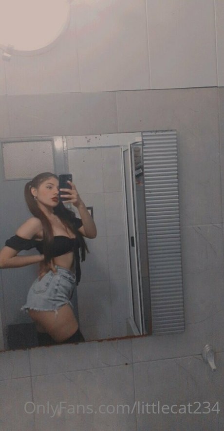 littlecat234 sexy pornstar pic