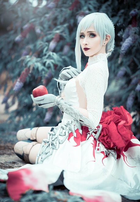 Timbercosplay top model photos