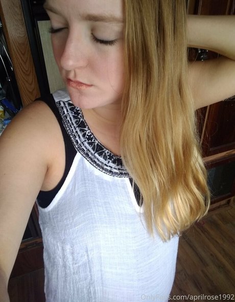 aprilrose1992 model adult photos