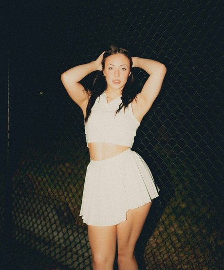 Delaney Short free pornstar images