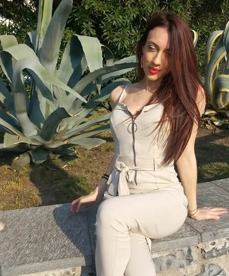 Martina Amoro exclusive actress photos