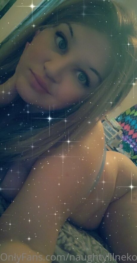 naughtylilnekofree pretty actress pics