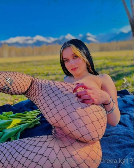 AndreeaKg19 pornstar naked gallery