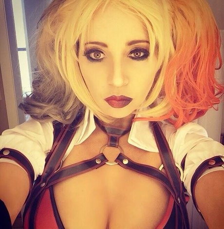 Tara Strong erotic model photo