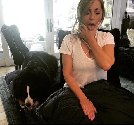 Tara Strong hd actress pictures