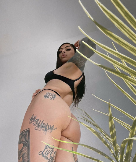 meganinked pretty model pictures