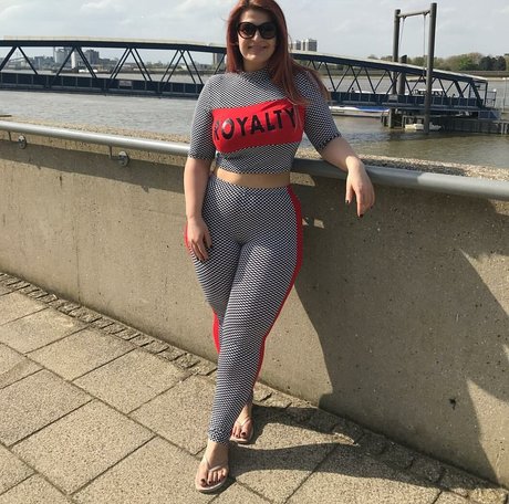 Ioana Chira perfect pornstar archive