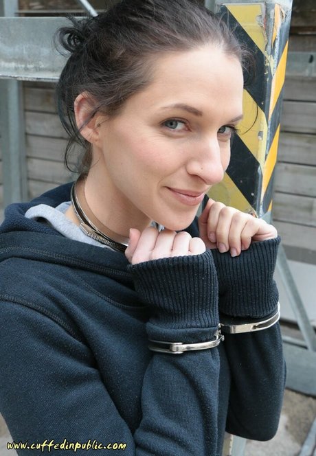 Tinchenrocks model xxx picture