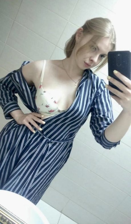 Ahuli13 naked pornstar pictures