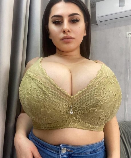 Rozzzywow model sexy image