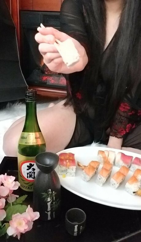 raina traina beautiful pornstar pic