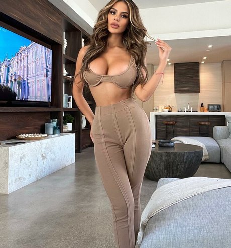 Briannagova sex actress gallery