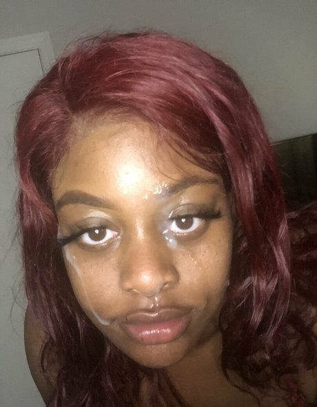 itsjuicytee naked actress photo